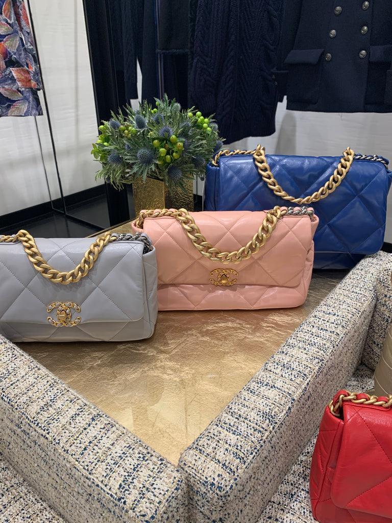 Chanel 19 Bags in medium, small & maxi 2020 – hey it's personal