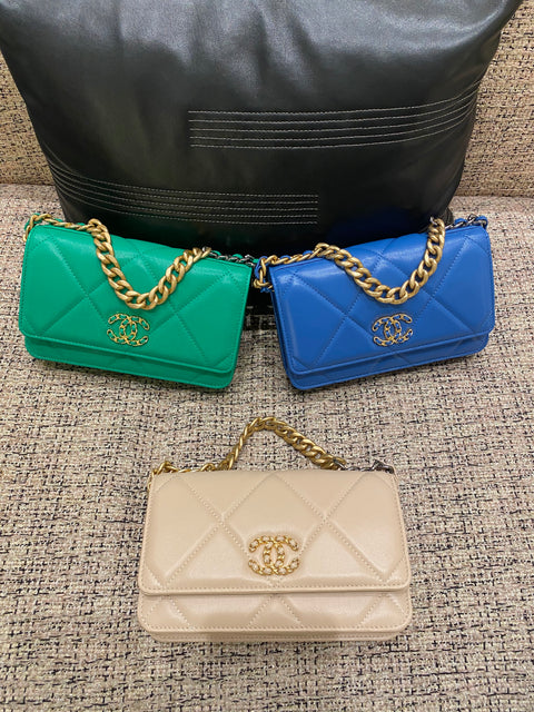 SS2020 Chanel 19 WOC bags