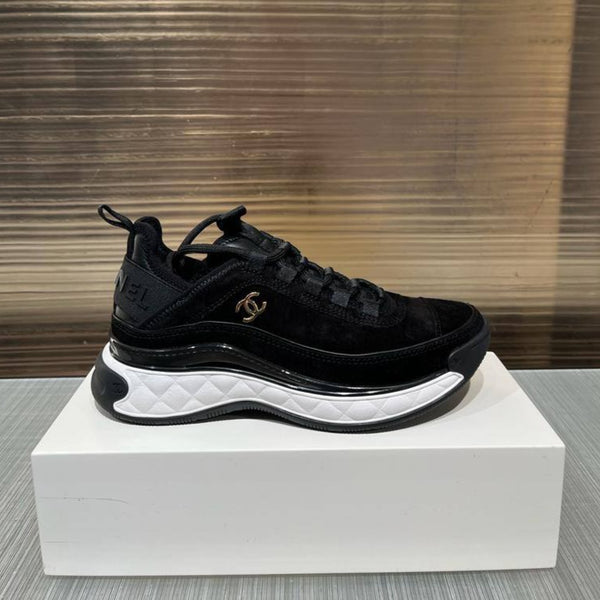Chanel 2021 Sneakers in size 41.5 - Lou's Closet
