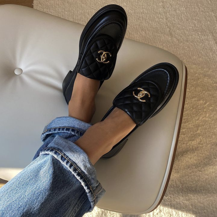 CHANEL black loafers SS2021