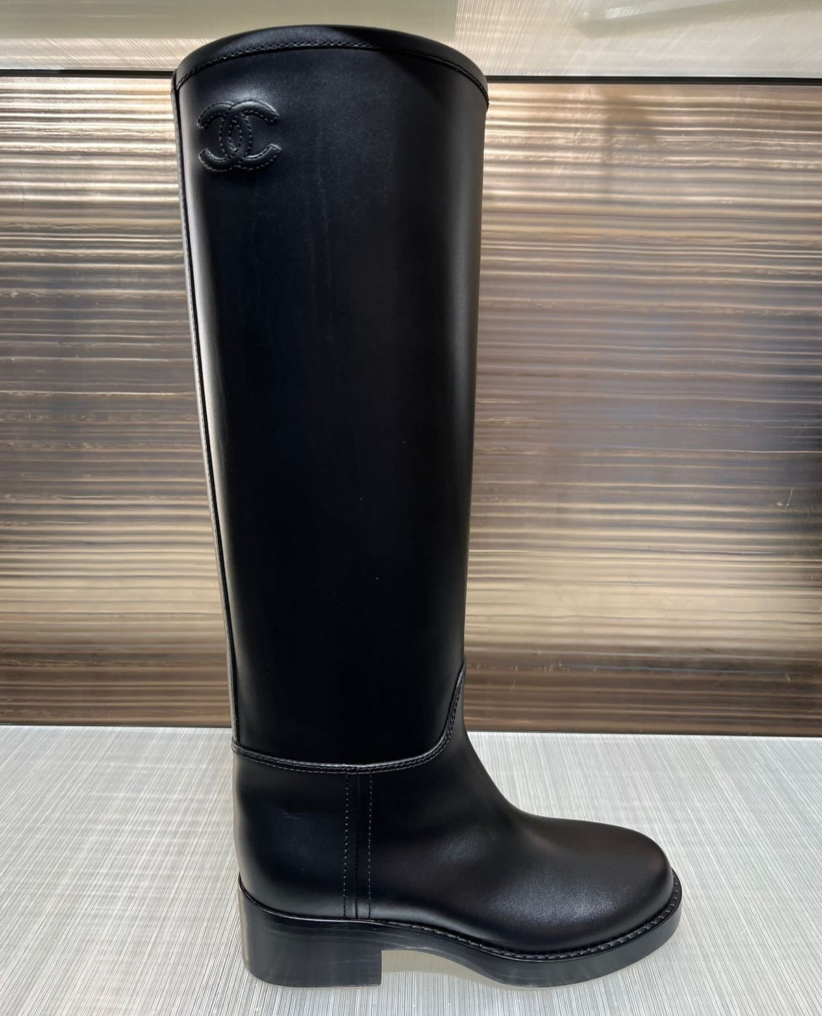 CHANEL Fall-Winter 22/23 black high boots – hey it's personal