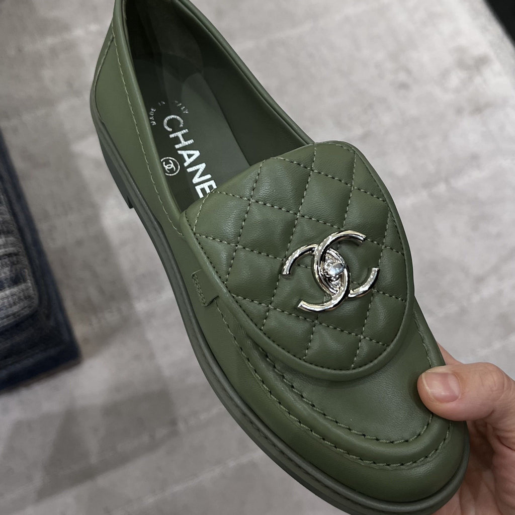 CHANEL green loafers FW 21/22